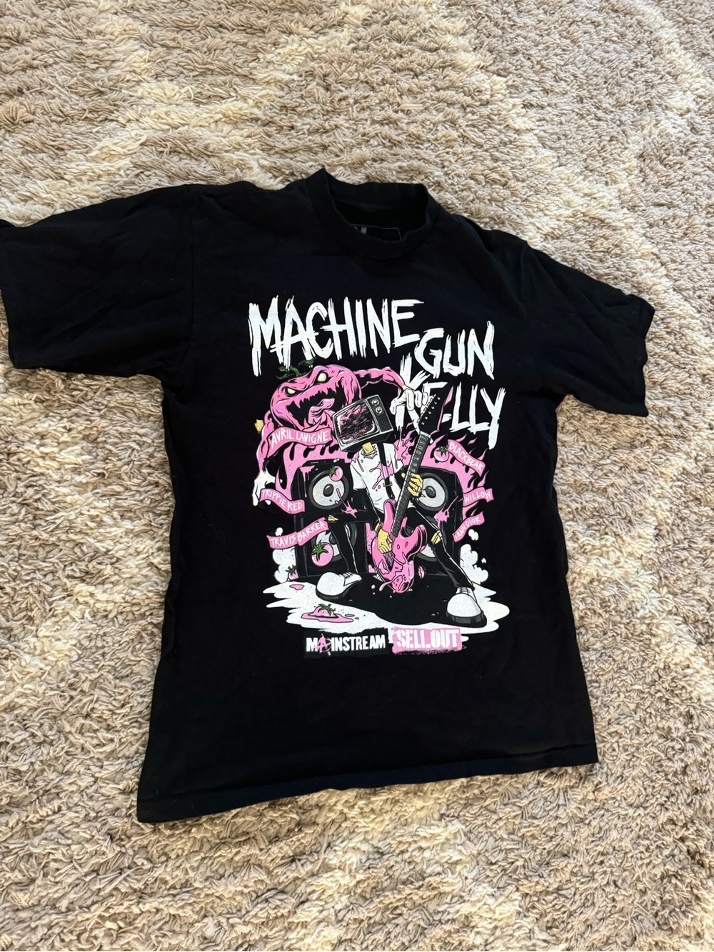 Machine Gun Kelly Mainstream Sellout Tour Graphic Band Tee - Black & Pink